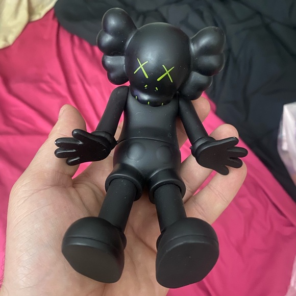 Figure - Picture 1 of 4